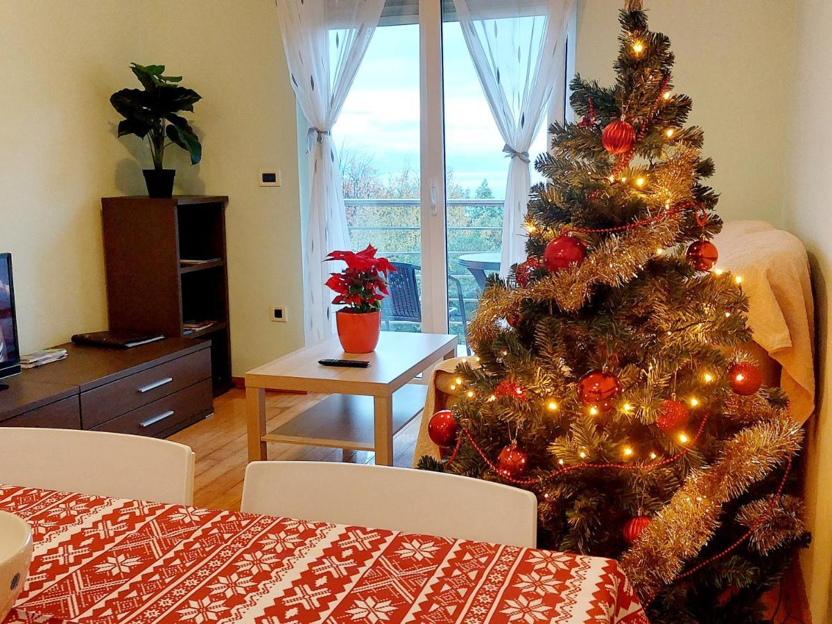 Starry Night - Smart Tv, Extra Big Bed, Big Bathtub, Private Parking, Sea View, Wifi, 2Bedrooms Volosko Dış mekan fotoğraf